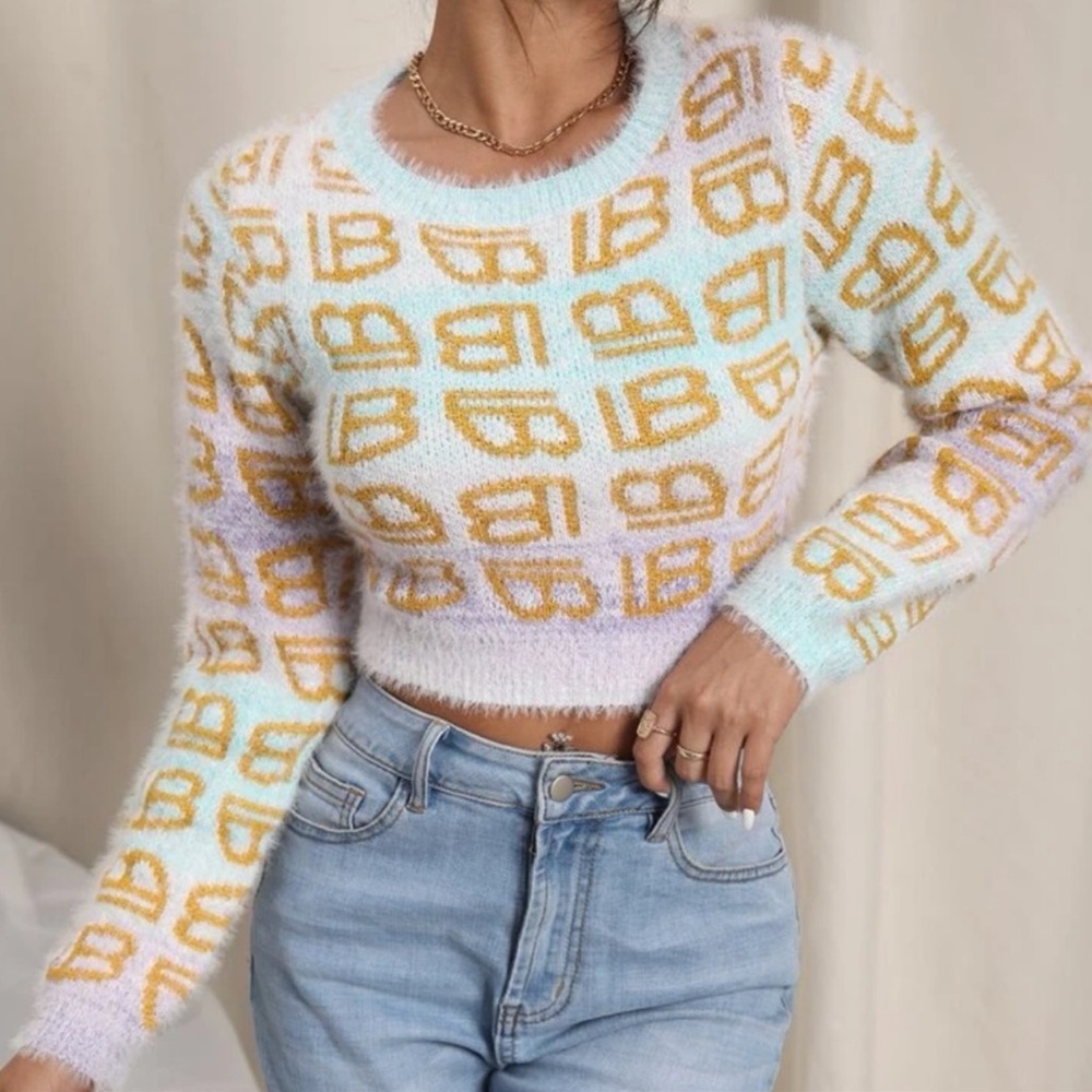 Y2K Barbiecore Rainbow Ombre Pastel Fuzzy Letter Graphic B Sweater Cropped - Picture 8 of 8